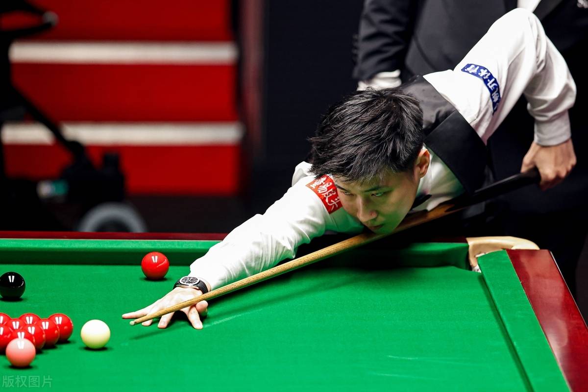 菱形中场作 菱形中场作