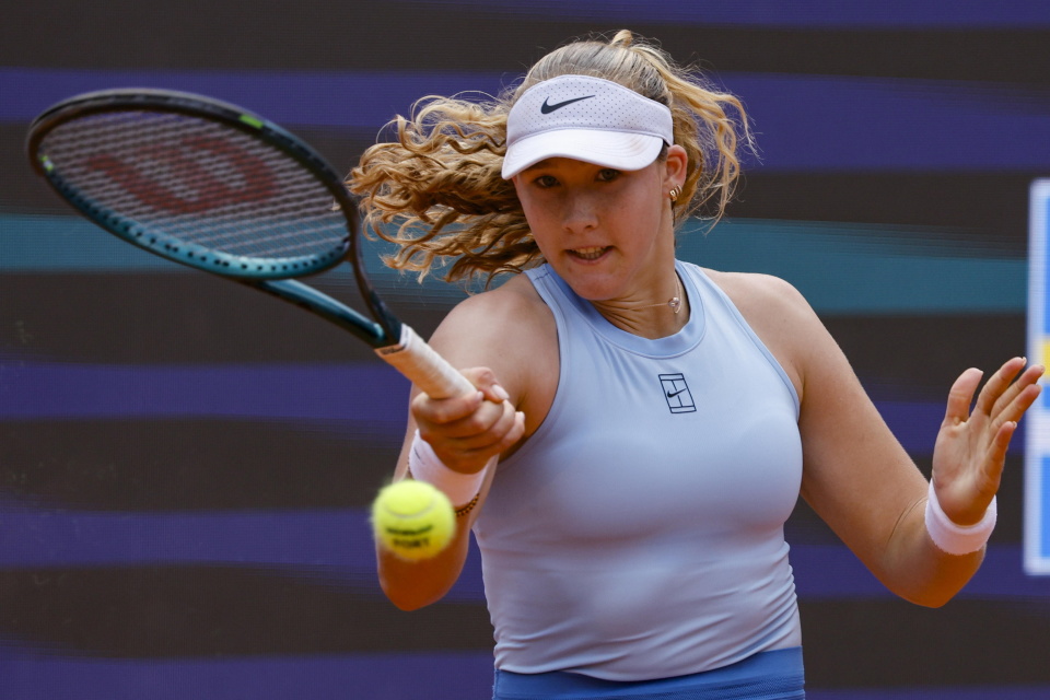 现出了惊人 现出了惊人